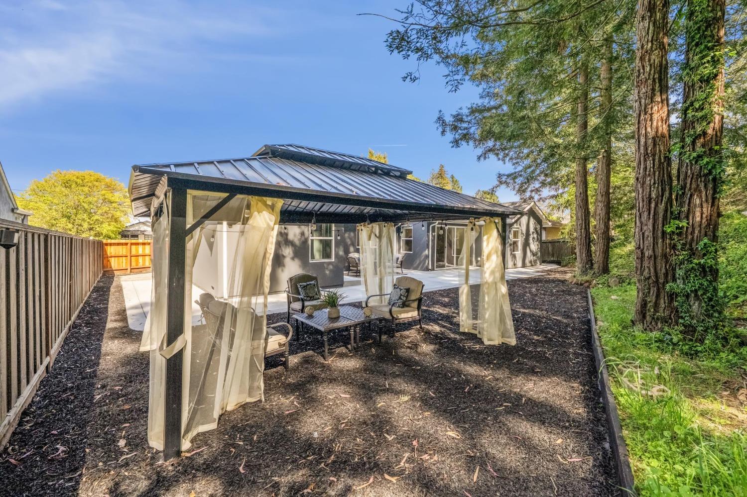 Detail Gallery Image 61 of 71 For 12801 Brookpark Rd, Oakland,  CA 94619 - 4 Beds | 2 Baths