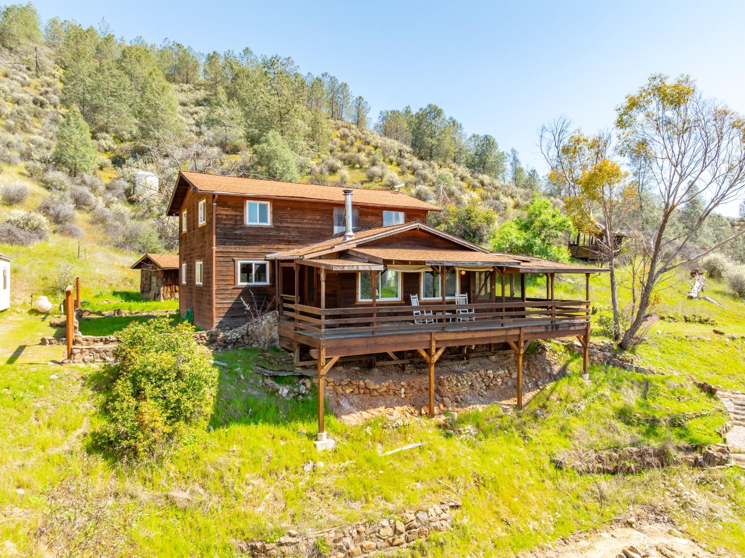 Detail Gallery Image 2 of 71 For 9000 Six Bit Ranch Rd, Chinese Camp,  CA 95309 - 3 Beds | 2 Baths