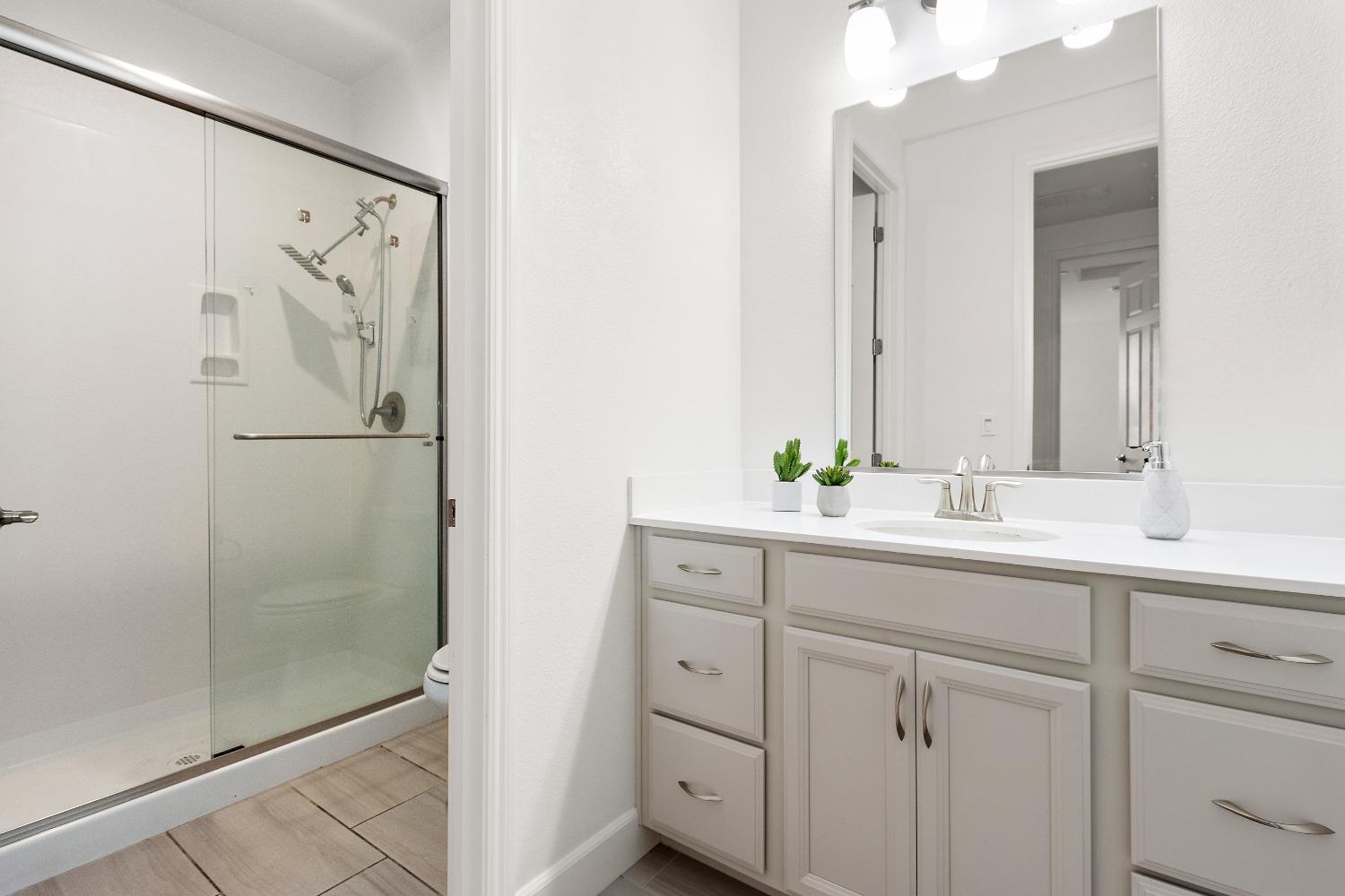 Detail Gallery Image 49 of 88 For 1667 Ball Pl, Woodland,  CA 95776 - 4 Beds | 4 Baths