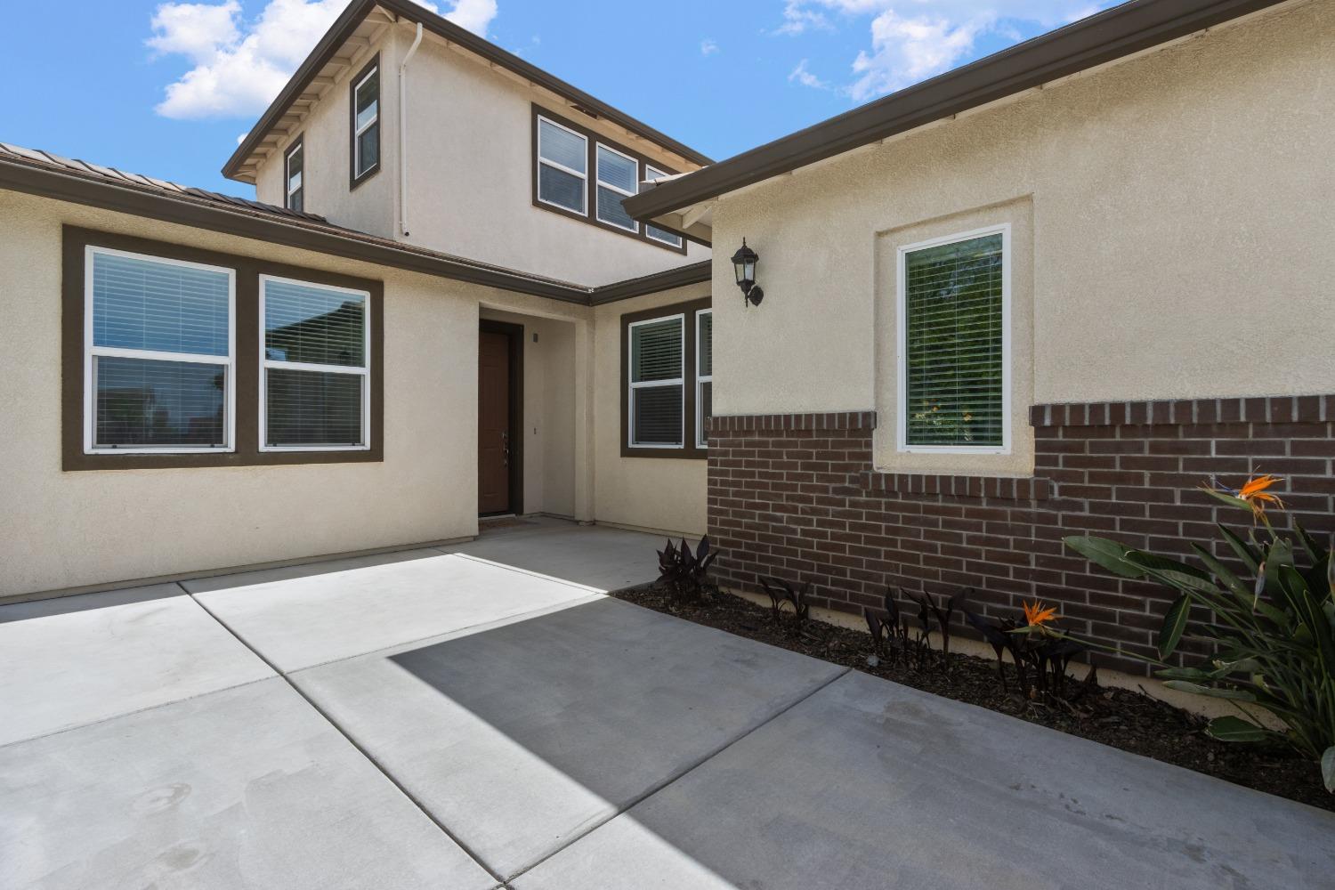 Detail Gallery Image 11 of 88 For 1667 Ball Pl, Woodland,  CA 95776 - 4 Beds | 4 Baths