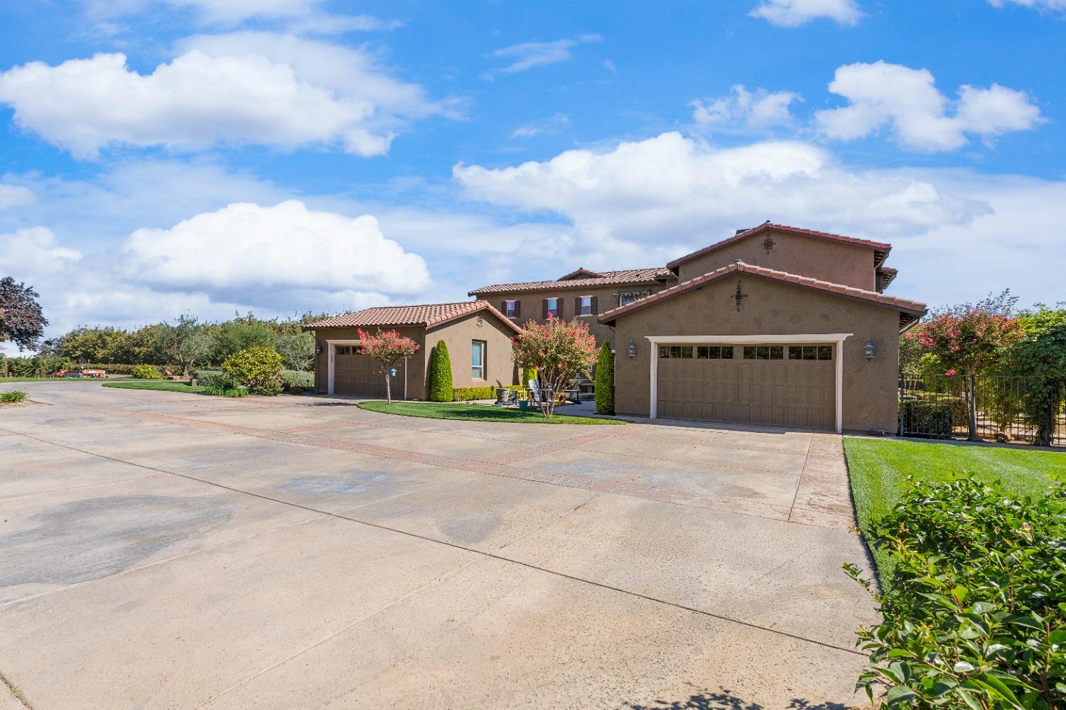 Detail Gallery Image 21 of 79 For 618 Elfers Rd, Patterson,  CA 95363 - 5 Beds | 5/1 Baths
