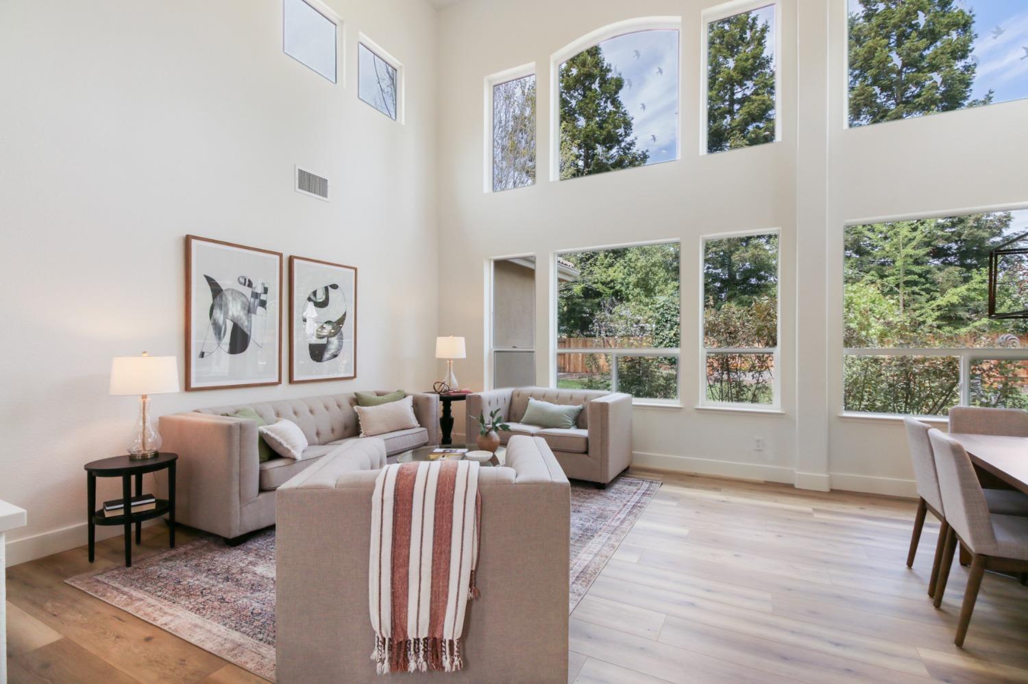 Detail Gallery Image 12 of 74 For 5501 Rogers St, Davis,  CA 95618 - 5 Beds | 3 Baths