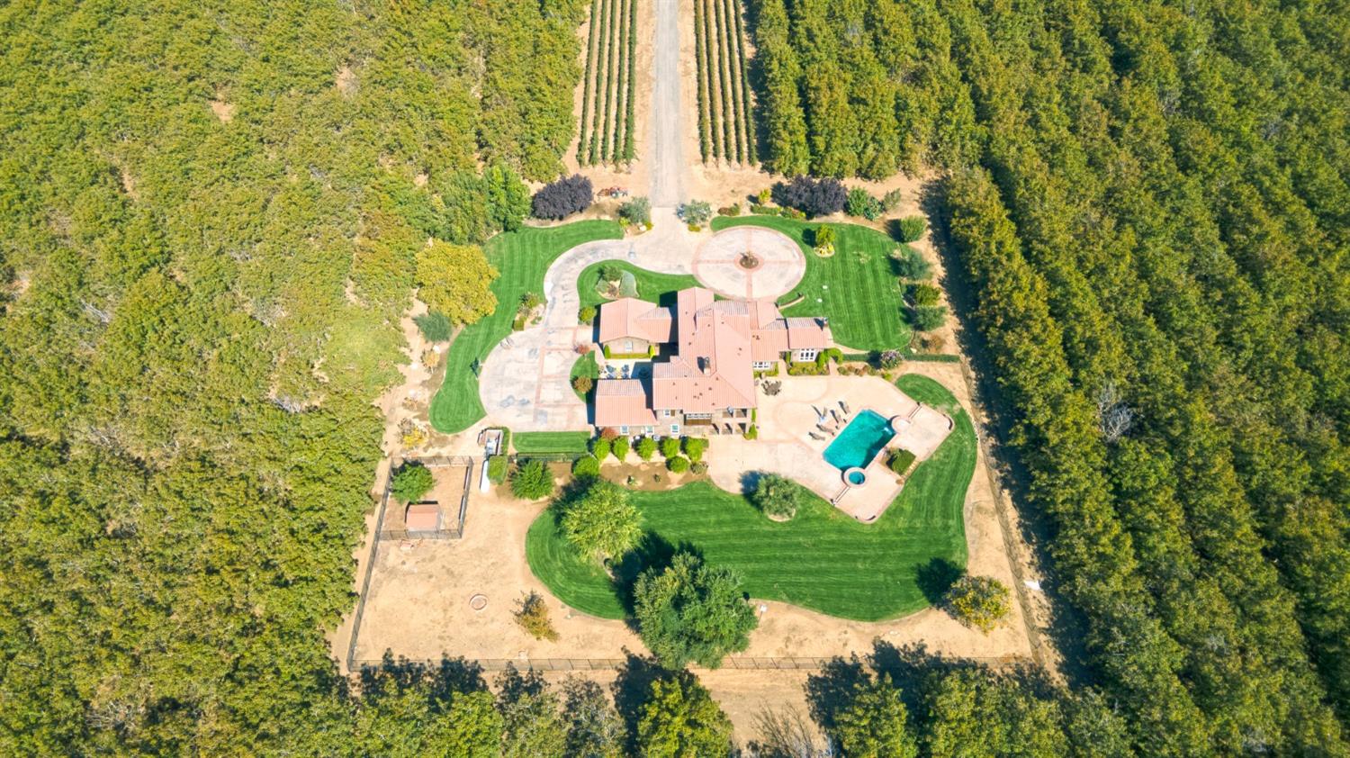 Detail Gallery Image 27 of 79 For 618 Elfers Rd, Patterson,  CA 95363 - 5 Beds | 5/1 Baths