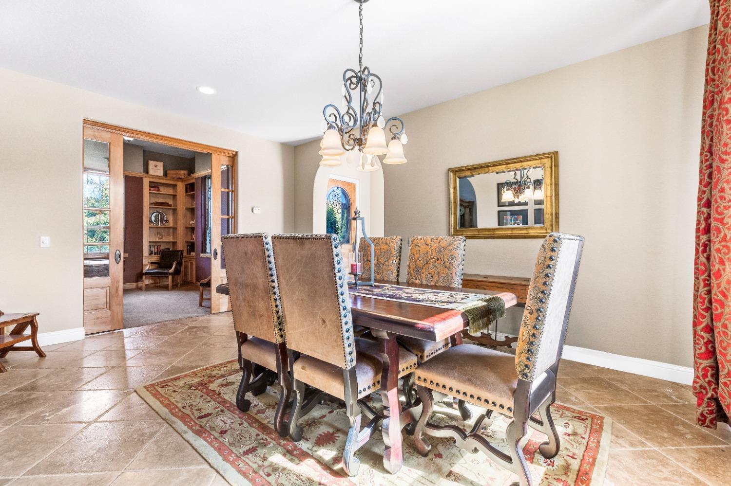 Detail Gallery Image 31 of 79 For 618 Elfers Rd, Patterson,  CA 95363 - 5 Beds | 5/1 Baths