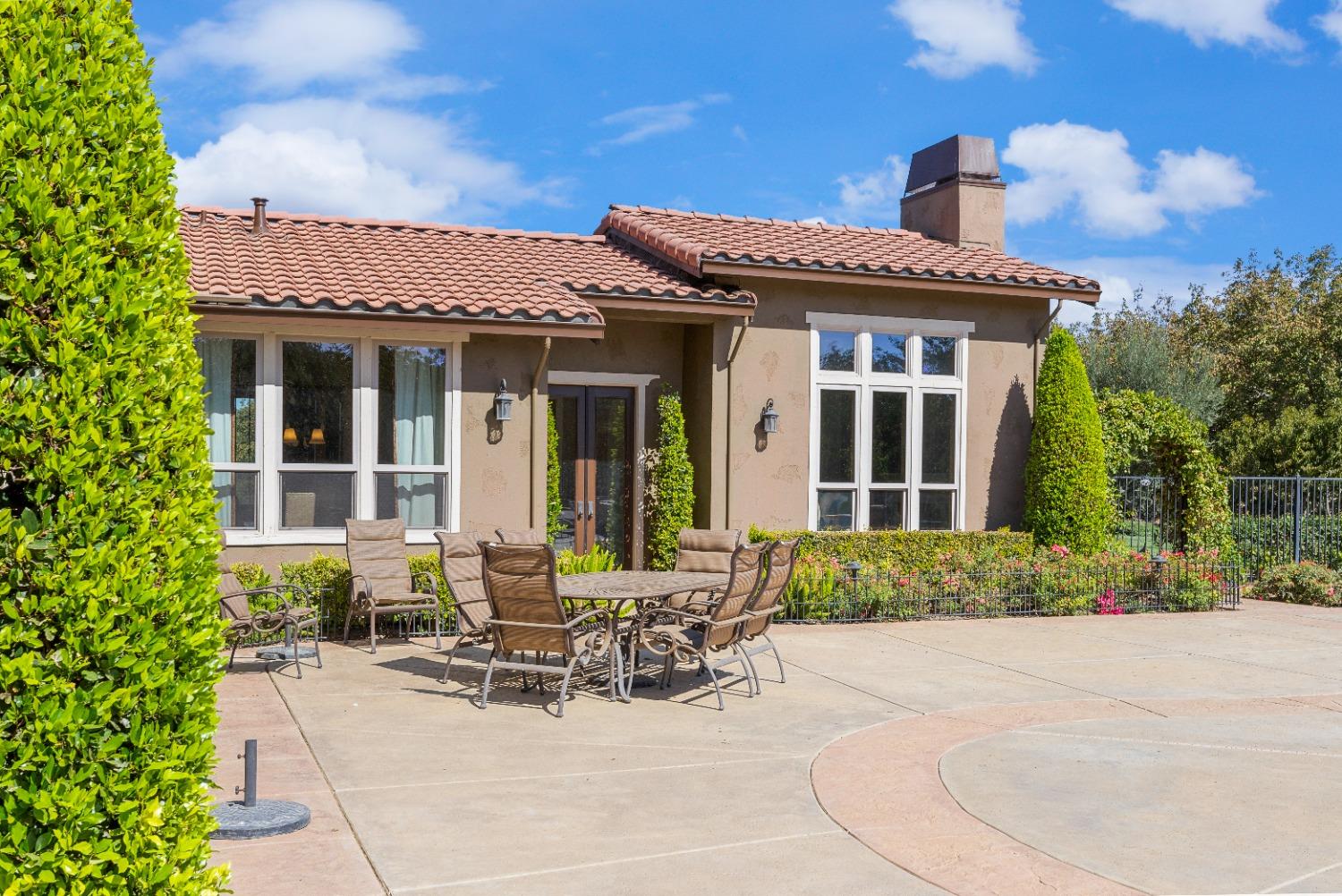 Detail Gallery Image 25 of 79 For 618 Elfers Rd, Patterson,  CA 95363 - 5 Beds | 5/1 Baths