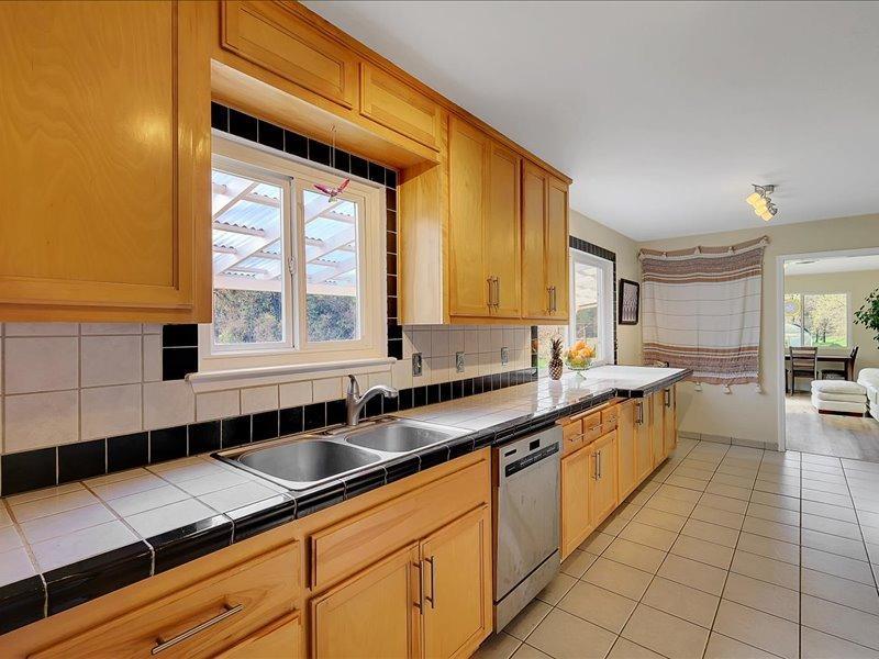 Detail Gallery Image 14 of 63 For 13001 Yuba Nevada Rd, Dobbins,  CA 95935 - 3 Beds | 2 Baths