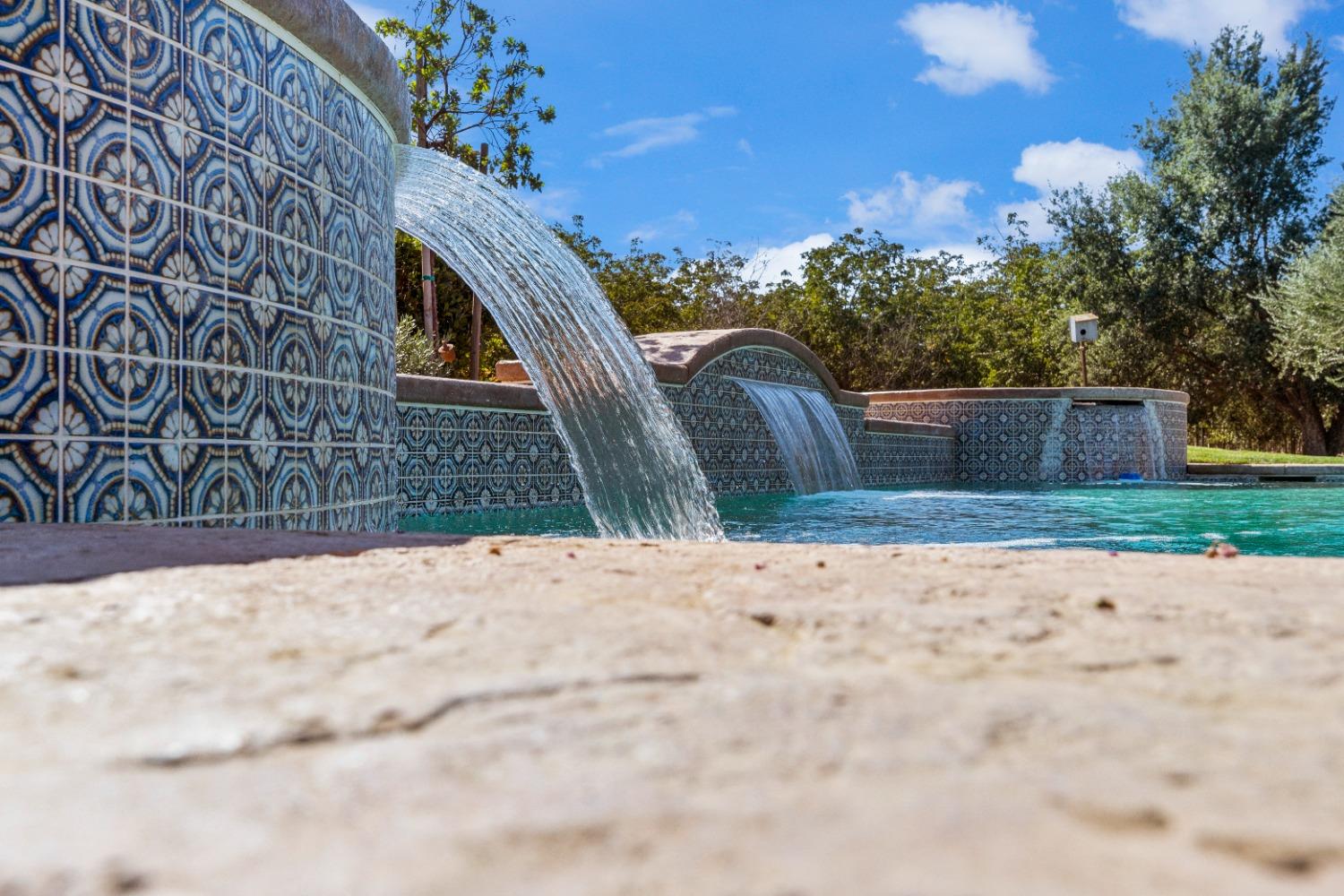 Detail Gallery Image 10 of 79 For 618 Elfers Rd, Patterson,  CA 95363 - 5 Beds | 5/1 Baths
