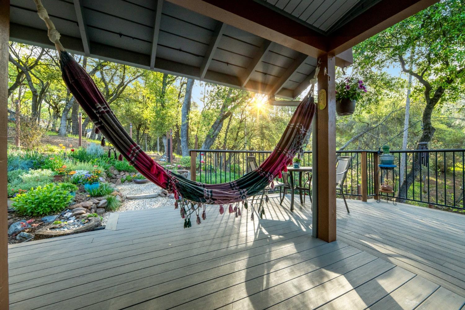 Detail Gallery Image 62 of 82 For 12679 Golden Trout Way, Penn Valley,  CA 95946 - 3 Beds | 3 Baths
