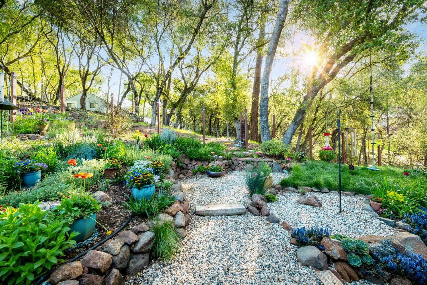 Detail Gallery Image 60 of 82 For 12679 Golden Trout Way, Penn Valley,  CA 95946 - 3 Beds | 3 Baths