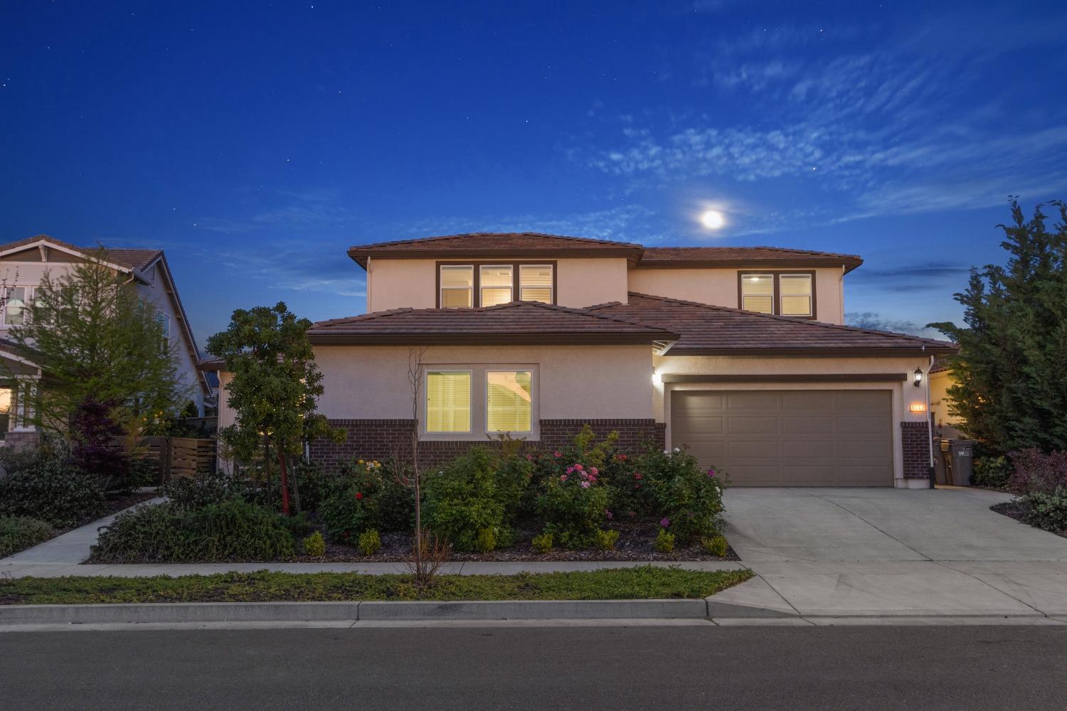 Detail Gallery Image 9 of 88 For 1667 Ball Pl, Woodland,  CA 95776 - 4 Beds | 4 Baths