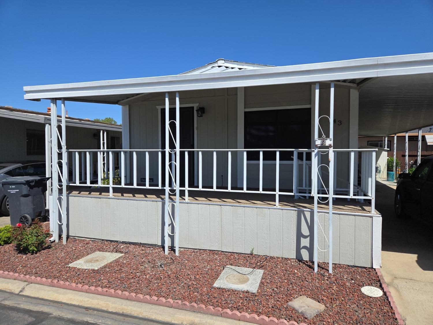 Detail Gallery Image 1 of 1 For 1400 N Tully Rd 143, Turlock,  CA 95380 - 2 Beds | 2 Baths