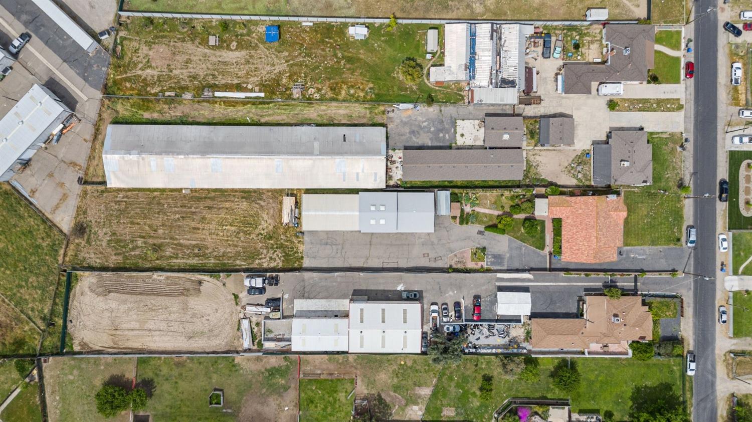 9th Street, Turlock, California image 40