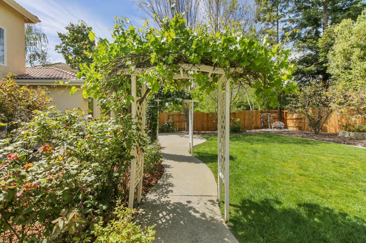 Detail Gallery Image 67 of 74 For 5501 Rogers St, Davis,  CA 95618 - 5 Beds | 3 Baths