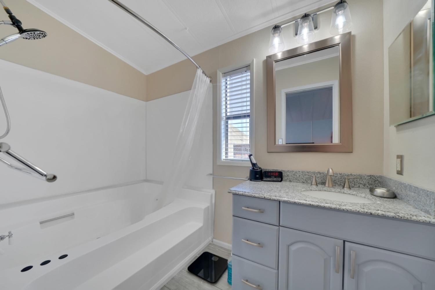 Detail Gallery Image 15 of 29 For 20 Rollingwood 19, Jackson,  CA 95642 - 2 Beds | 2 Baths