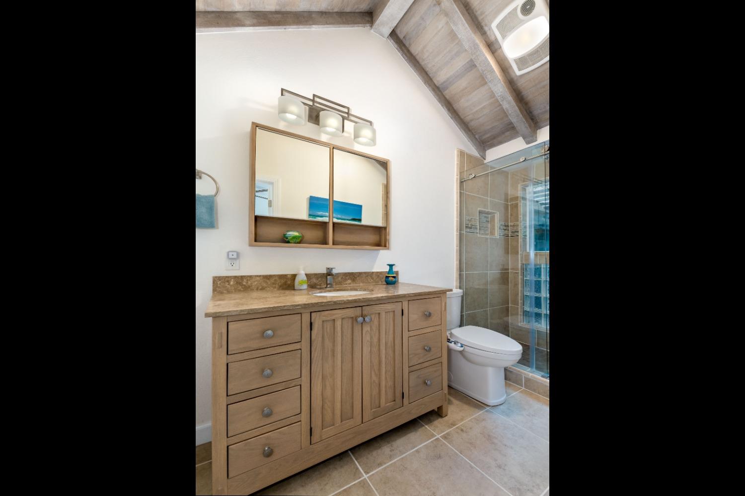 Detail Gallery Image 5 of 82 For 12679 Golden Trout Way, Penn Valley,  CA 95946 - 3 Beds | 3 Baths