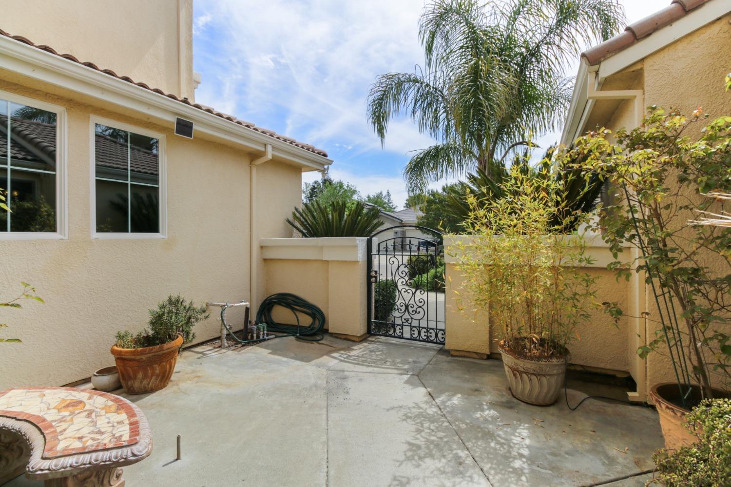Detail Gallery Image 72 of 74 For 5501 Rogers St, Davis,  CA 95618 - 5 Beds | 3 Baths