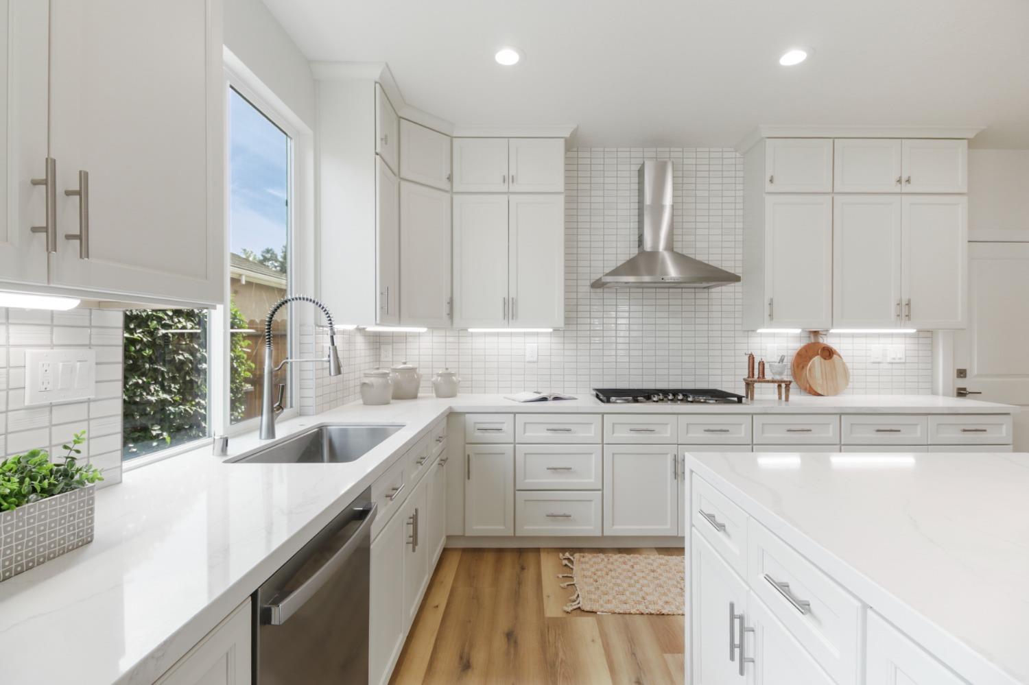 Detail Gallery Image 28 of 74 For 5501 Rogers St, Davis,  CA 95618 - 5 Beds | 3 Baths