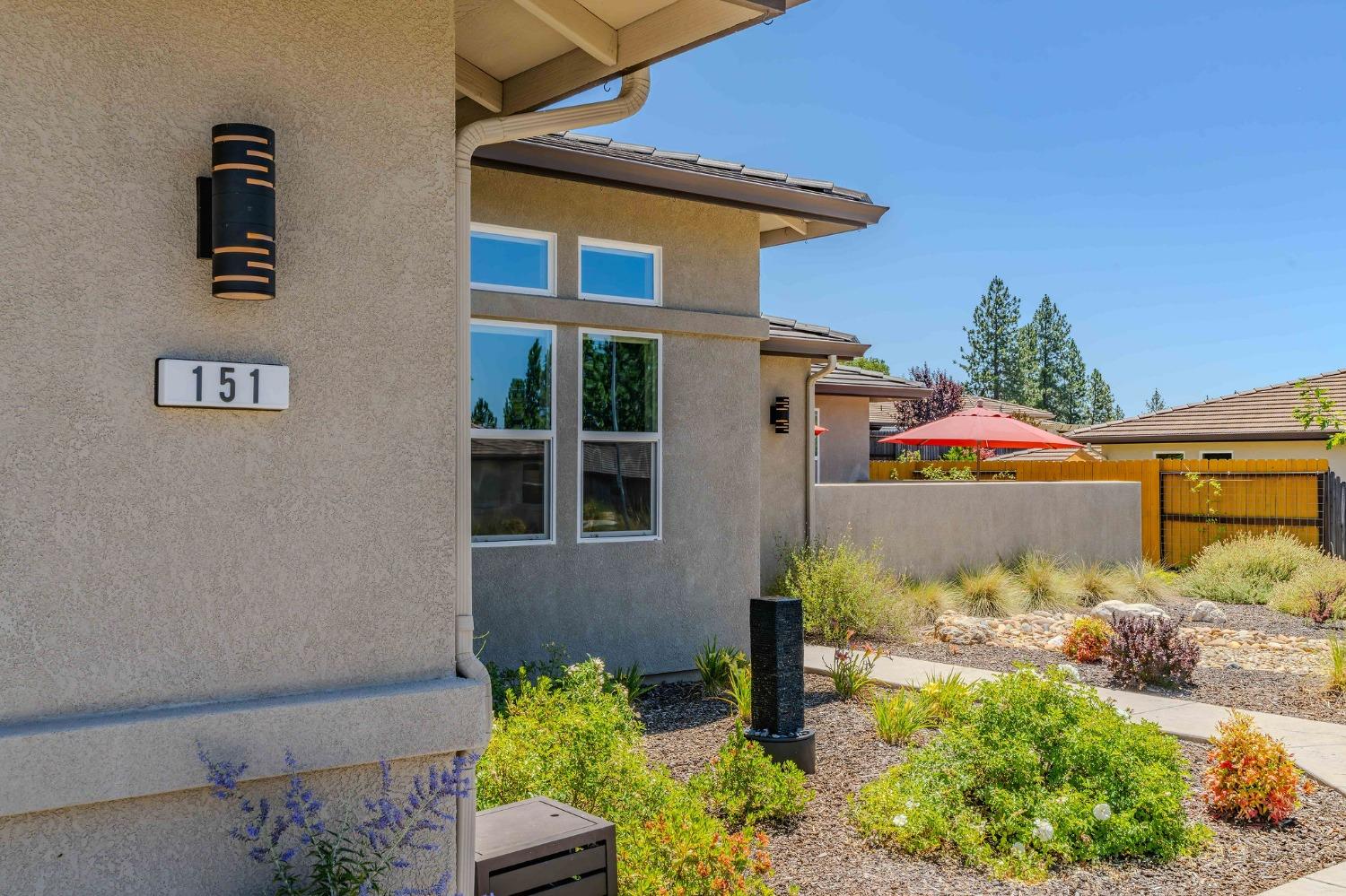 Detail Gallery Image 2 of 77 For 151 Emerald Ln, Jackson,  CA 95642 - 3 Beds | 2 Baths