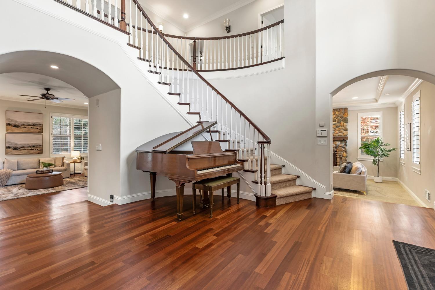 Detail Gallery Image 16 of 97 For 10407 Cimarron Trl, Oakdale,  CA 95361 - 4 Beds | 4/1 Baths