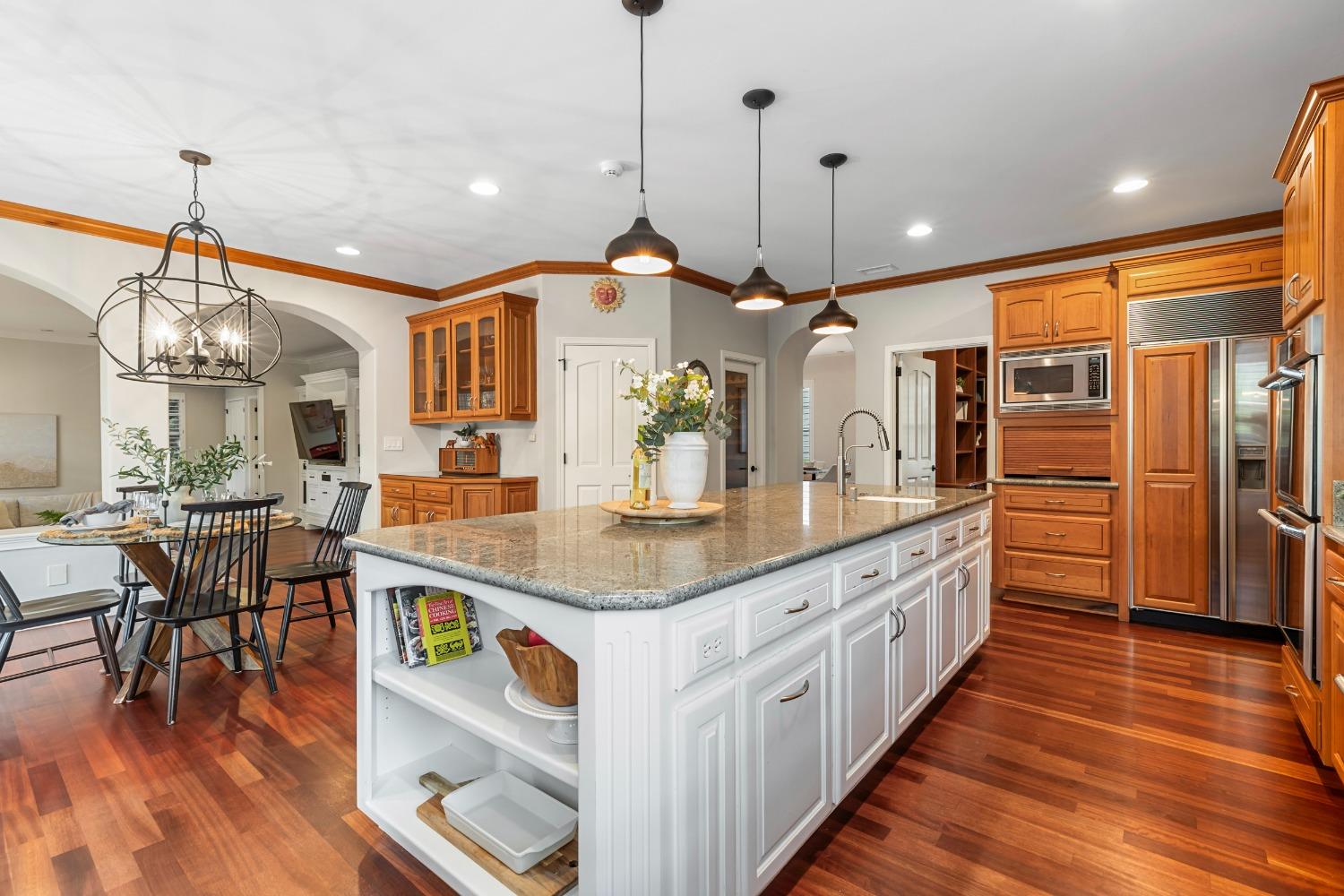 Detail Gallery Image 27 of 97 For 10407 Cimarron Trl, Oakdale,  CA 95361 - 4 Beds | 4/1 Baths