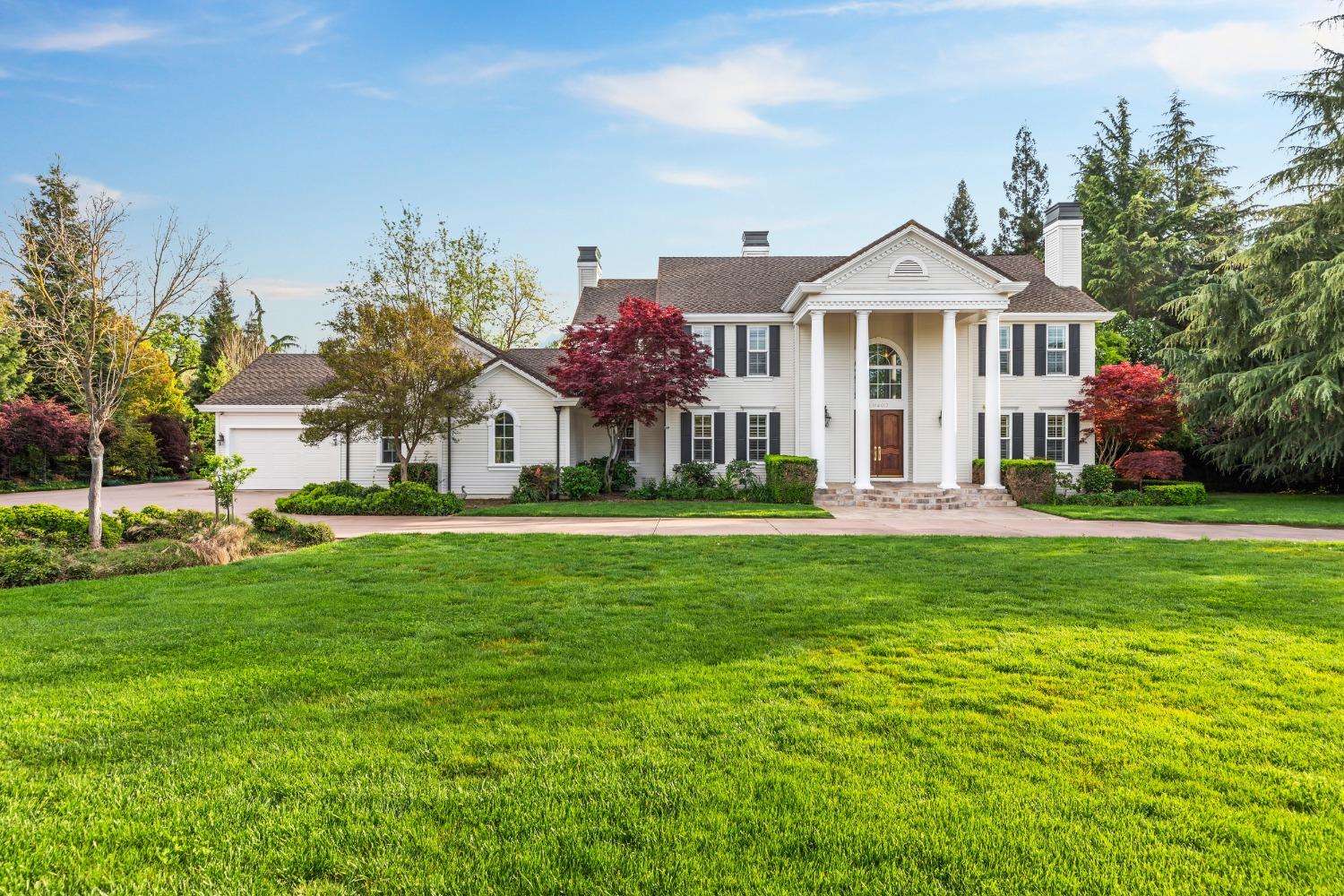 Detail Gallery Image 6 of 97 For 10407 Cimarron Trl, Oakdale,  CA 95361 - 4 Beds | 4/1 Baths