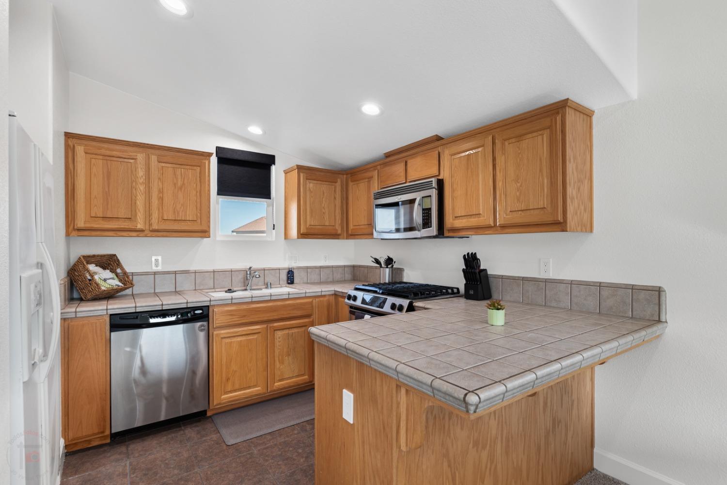 Detail Gallery Image 75 of 92 For 2323 Greger St, Oakdale,  CA 95361 - 4 Beds | 4 Baths