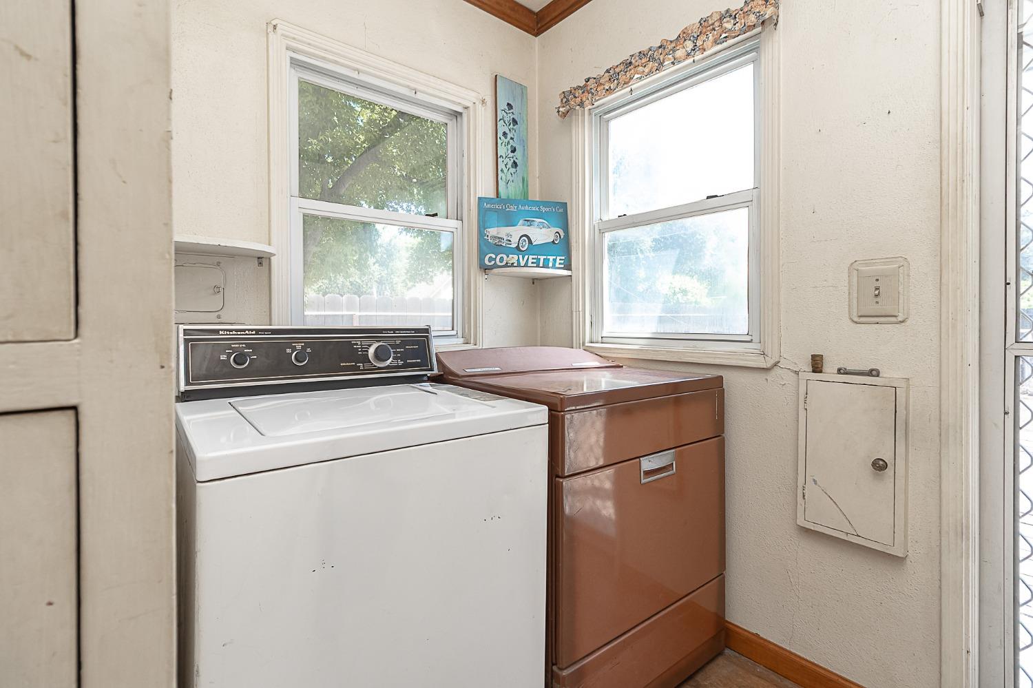 Sierra Drive, Turlock, California image 16