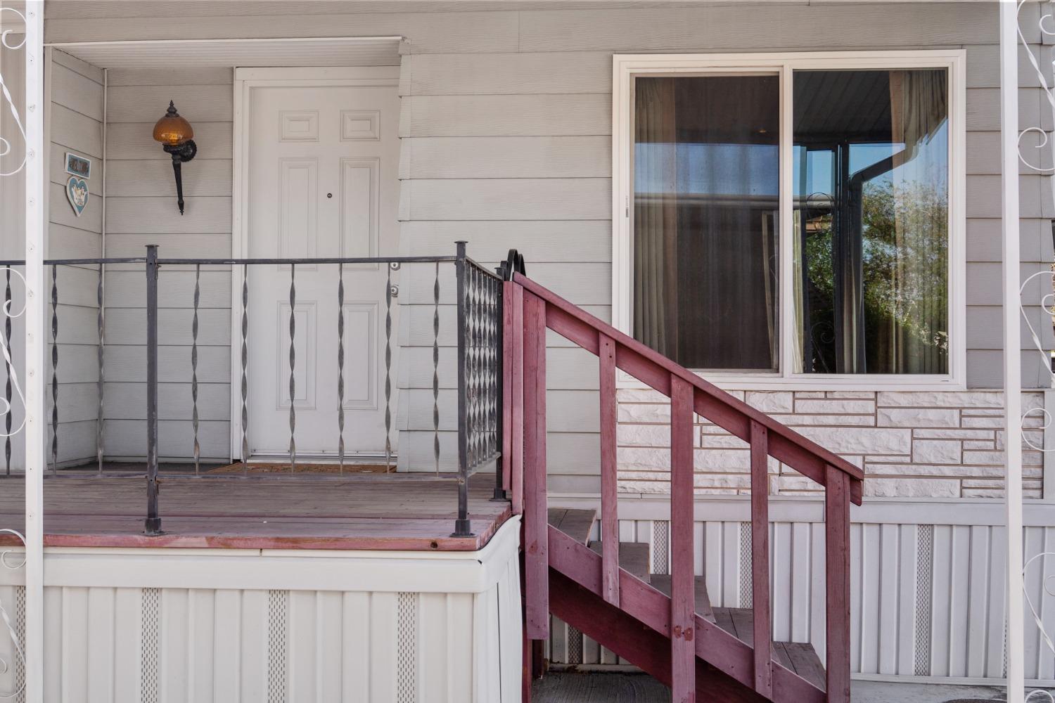 Detail Gallery Image 4 of 31 For 5040 Jackson St 44, North Highlands,  CA 95660 - 2 Beds | 2 Baths