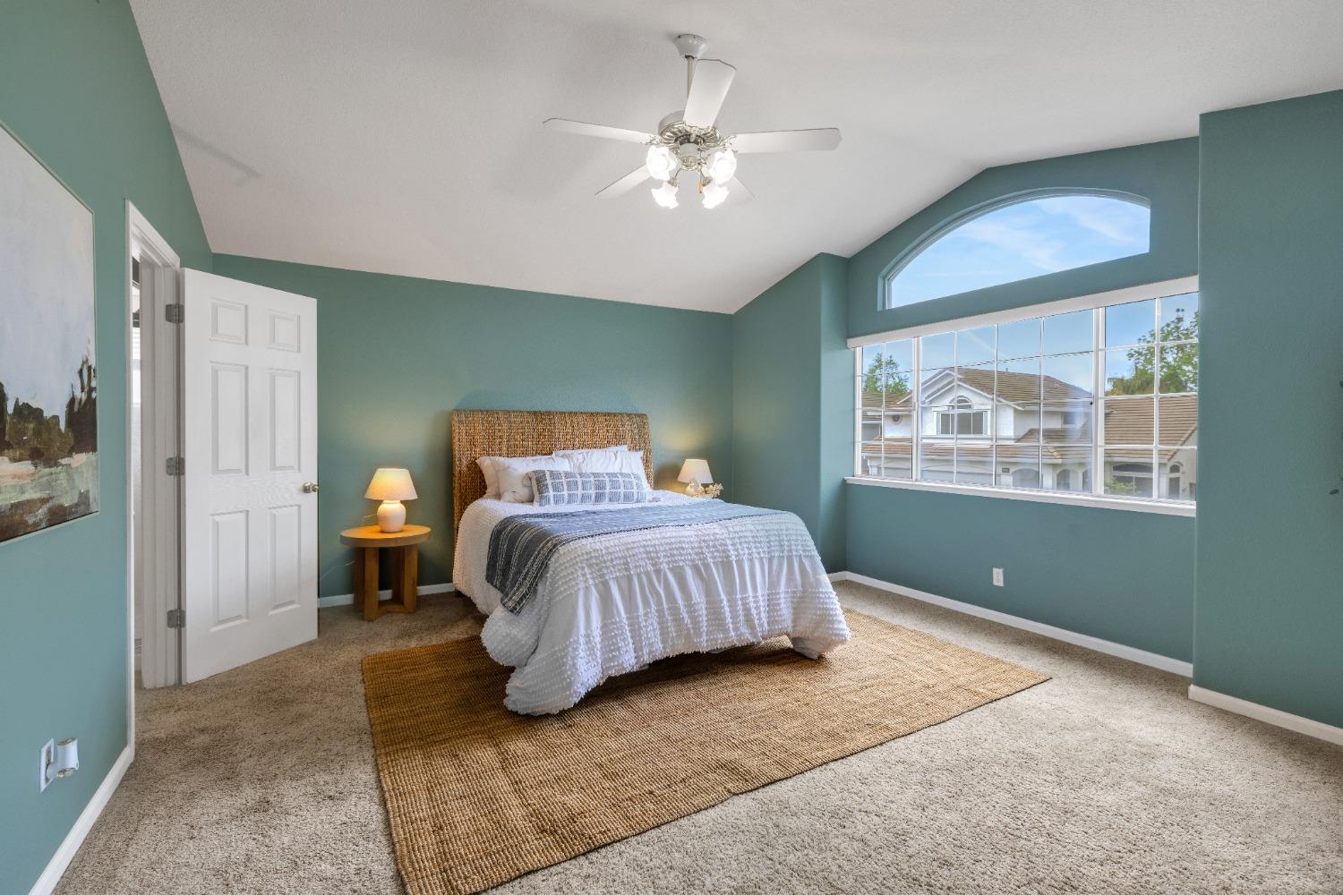 Spring Azure Way, Elk Grove, California image 3