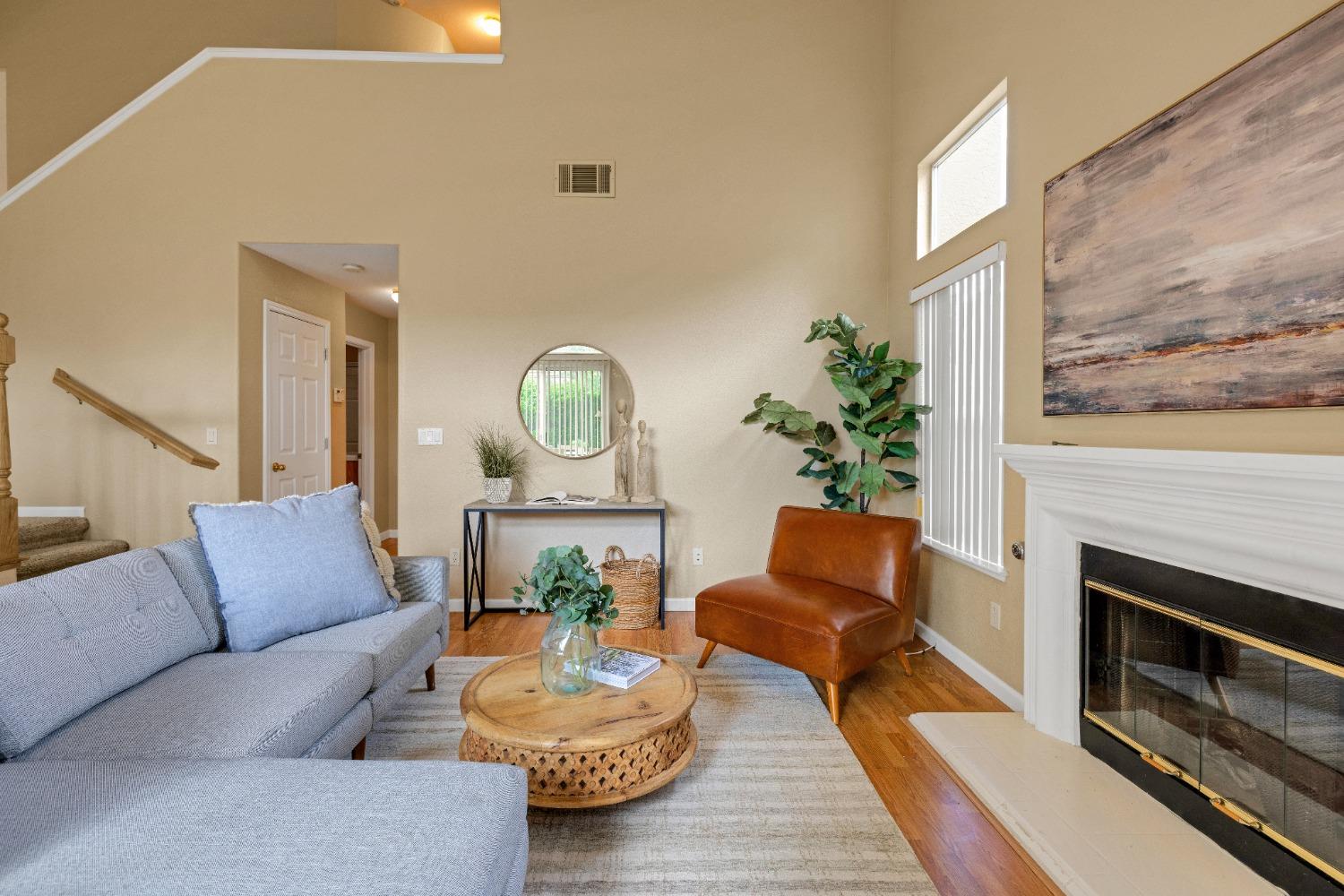 Spring Azure Way, Elk Grove, California image 16