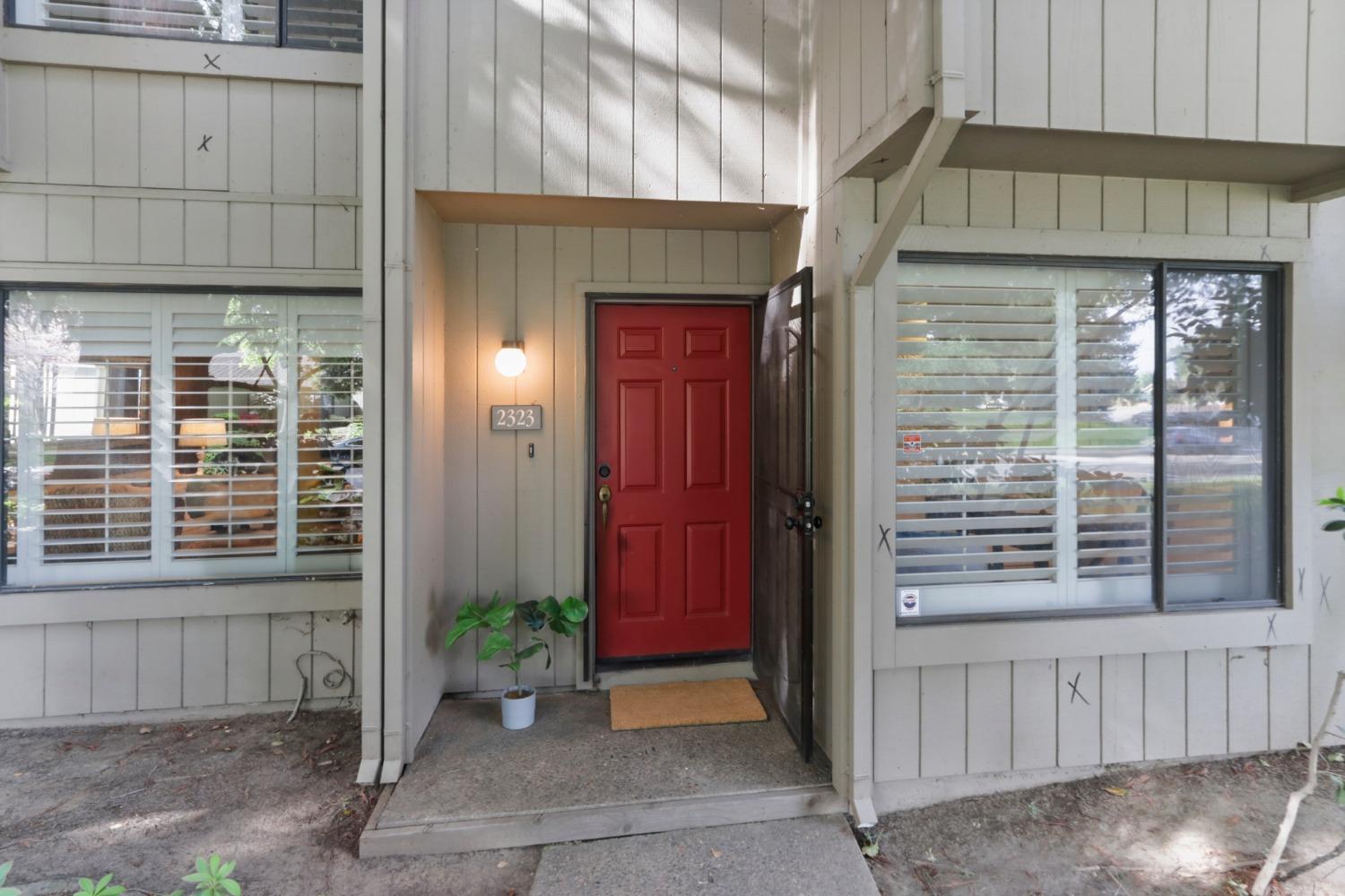Photo #3: 225023652 Listing 