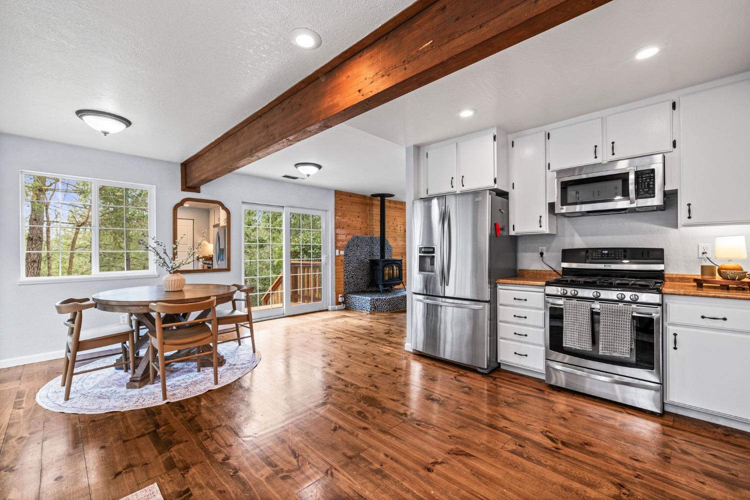 Detail Gallery Image 17 of 82 For 26485 Rollins Lake Rd, Colfax,  CA 95713 - 2 Beds | 2 Baths