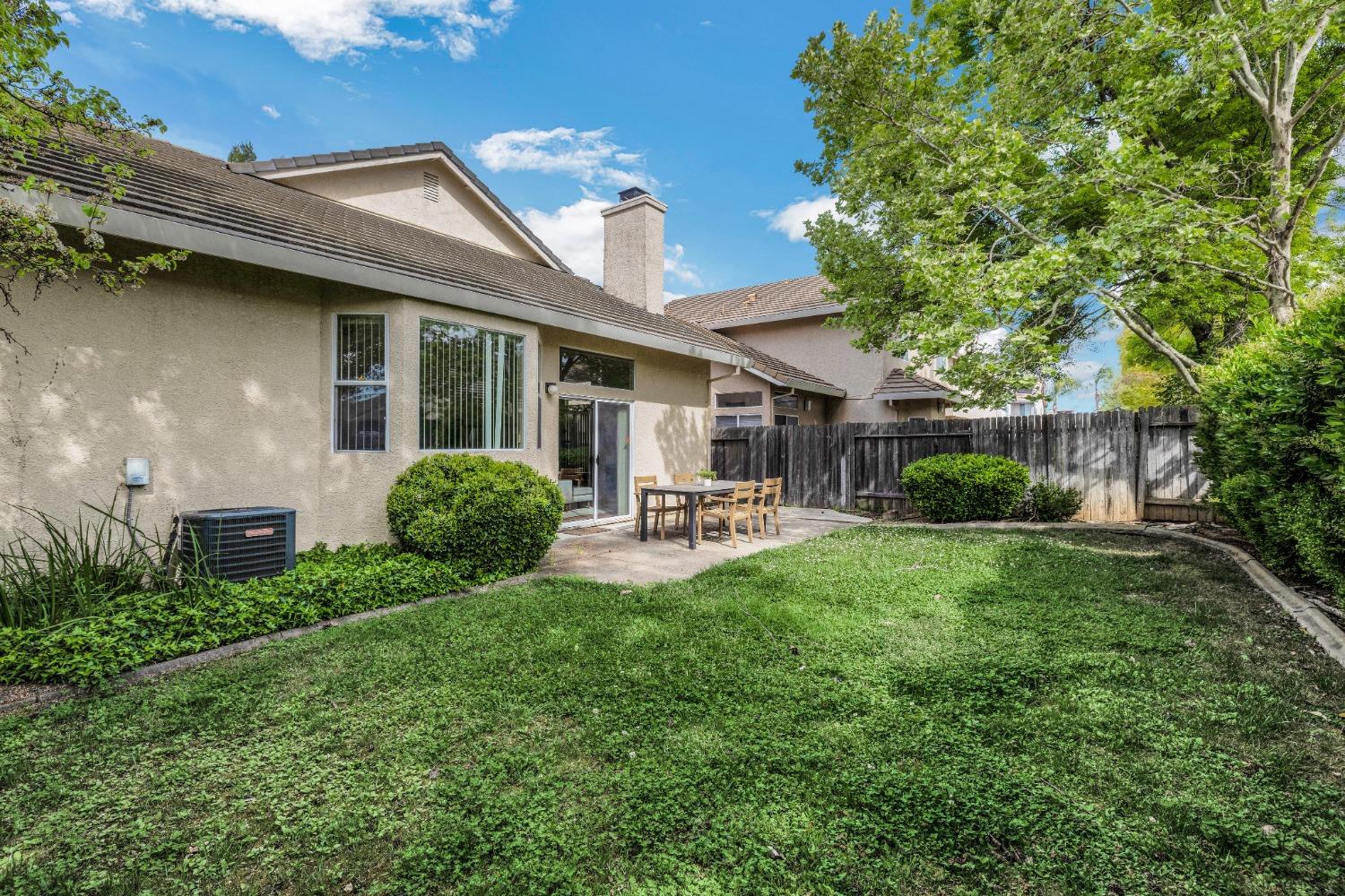 Spring Azure Way, Elk Grove, California image 44