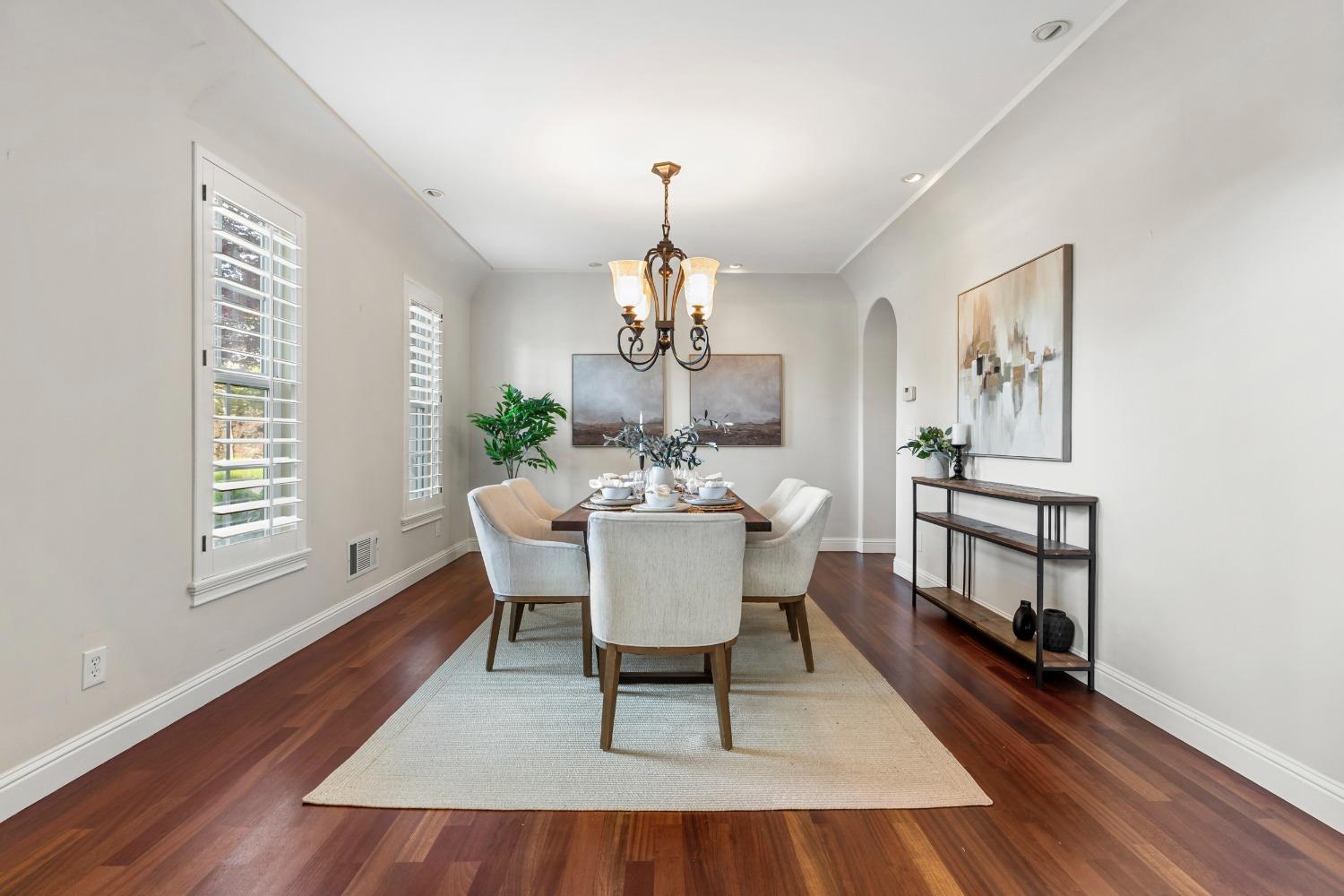 Detail Gallery Image 14 of 97 For 10407 Cimarron Trl, Oakdale,  CA 95361 - 4 Beds | 4/1 Baths