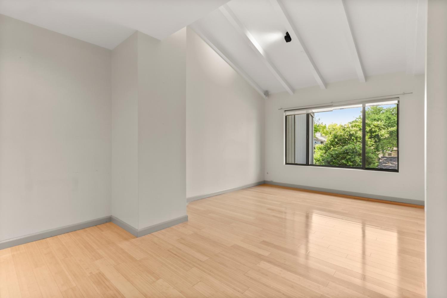 Photo #26: 225023652 Listing: Photo #26