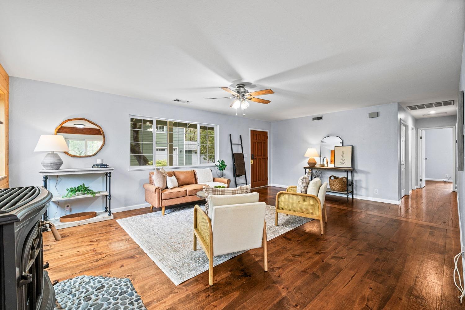 Detail Gallery Image 10 of 82 For 26485 Rollins Lake Rd, Colfax,  CA 95713 - 2 Beds | 2 Baths