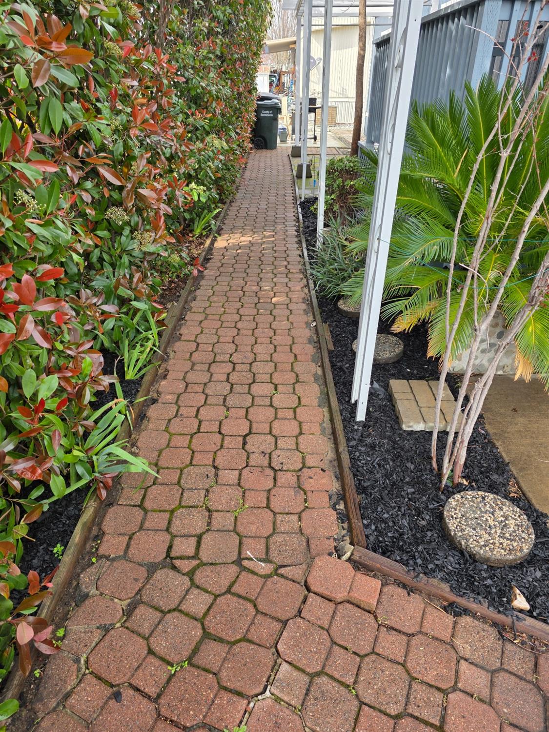 Detail Gallery Image 5 of 48 For 4133 Potomac Ln, North Highlands,  CA 95660 - 3 Beds | 2 Baths