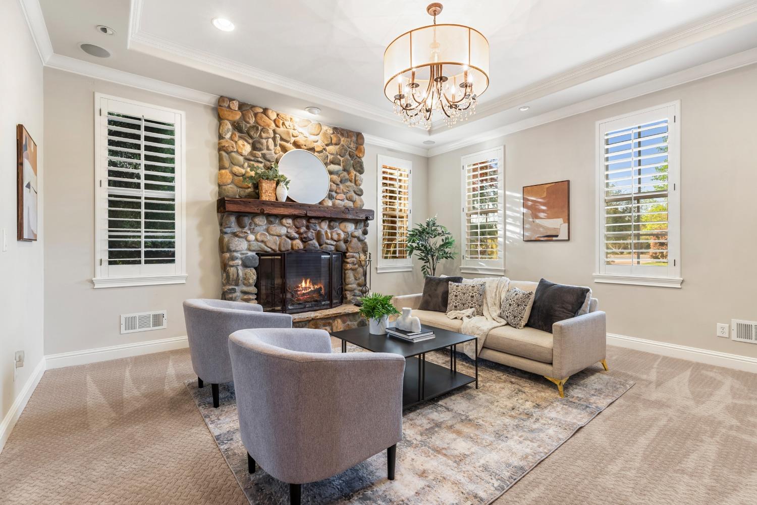 Detail Gallery Image 17 of 97 For 10407 Cimarron Trl, Oakdale,  CA 95361 - 4 Beds | 4/1 Baths