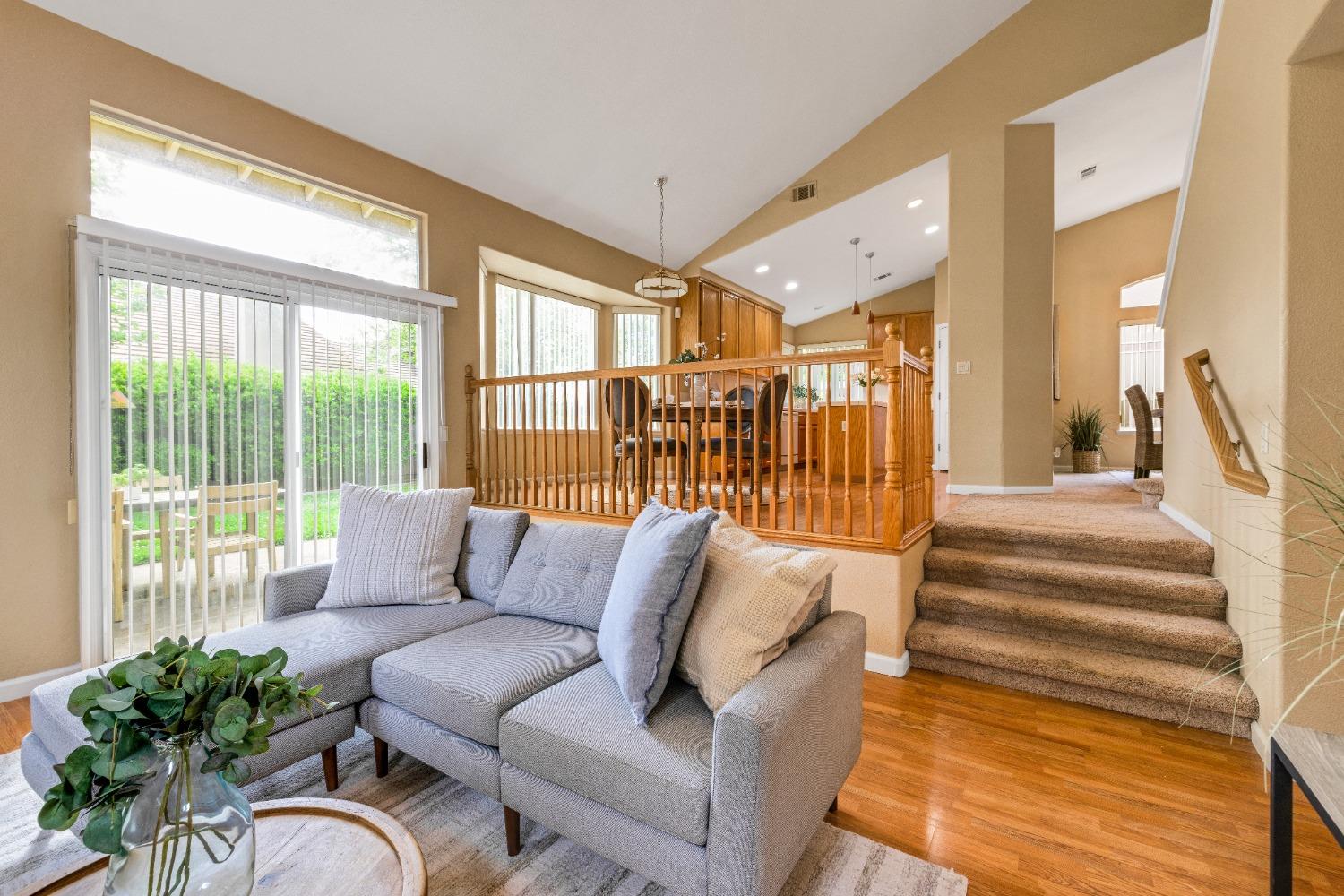Spring Azure Way, Elk Grove, California image 19