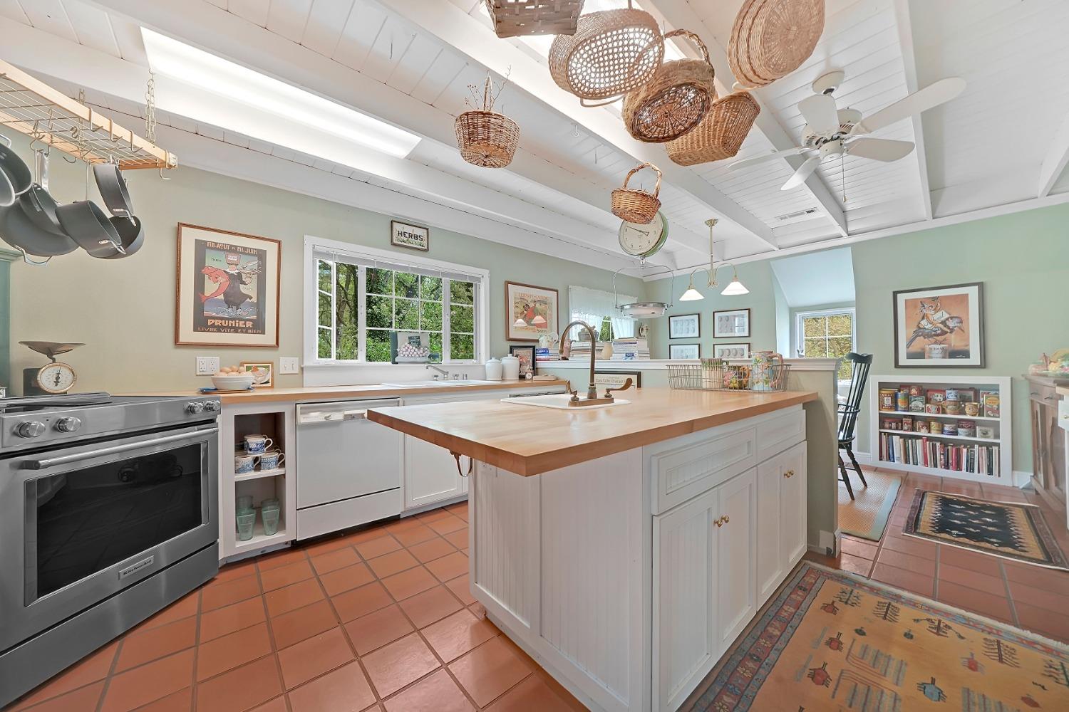 Detail Gallery Image 27 of 76 For 10690 White Oak Rd, Plymouth,  CA 95669 - 2 Beds | 2 Baths