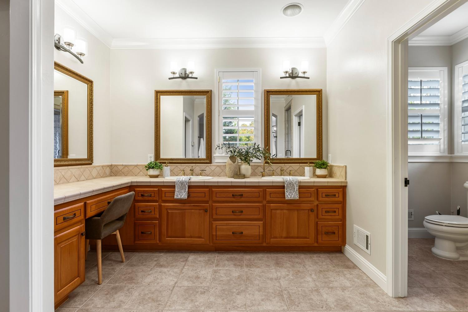 Detail Gallery Image 53 of 97 For 10407 Cimarron Trl, Oakdale,  CA 95361 - 4 Beds | 4/1 Baths