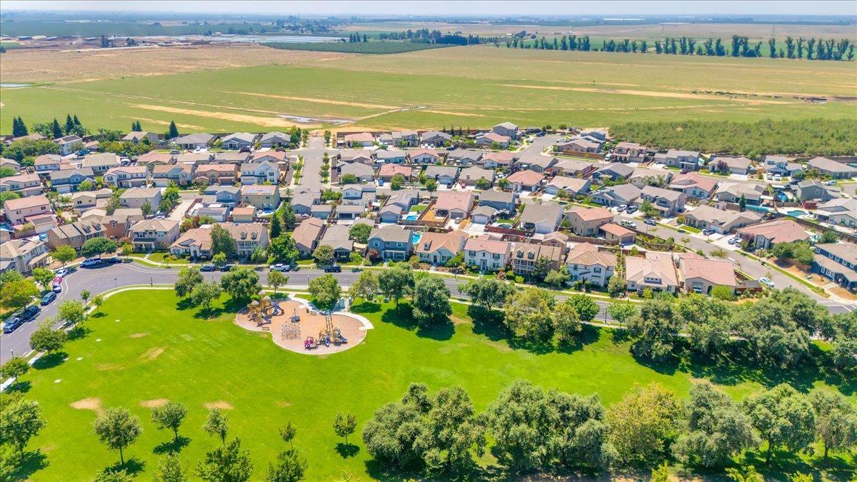 Detail Gallery Image 68 of 86 For 2060 Tarpan Way #22,  Oakdale,  CA 95361 - 4 Beds | 2/1 Baths