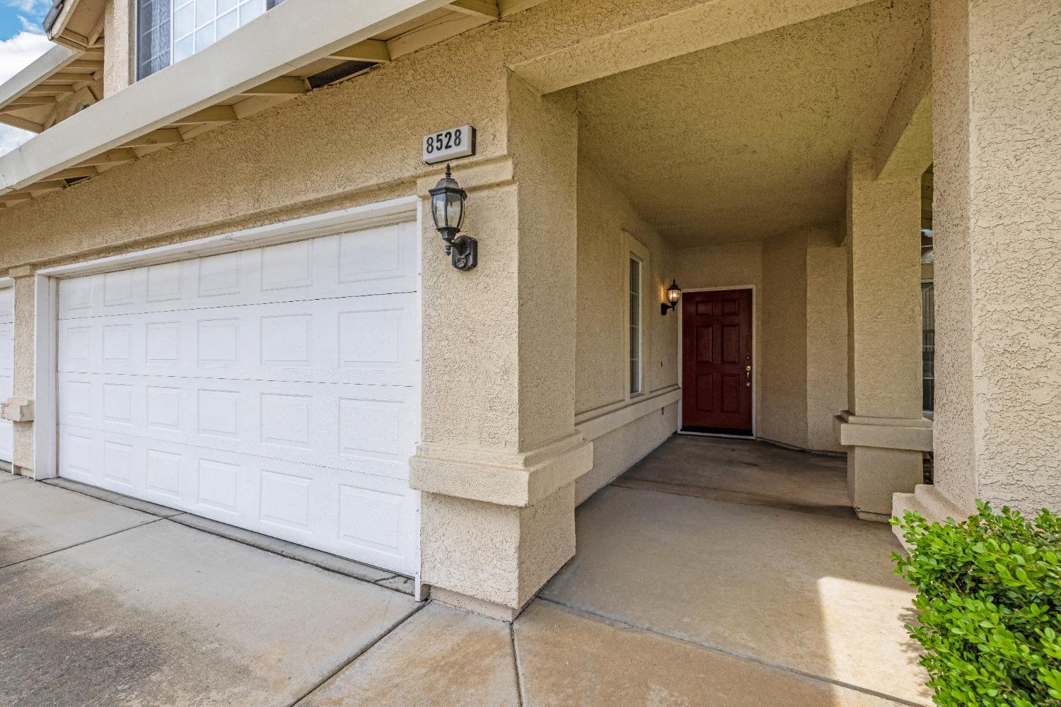 Spring Azure Way, Elk Grove, California image 38