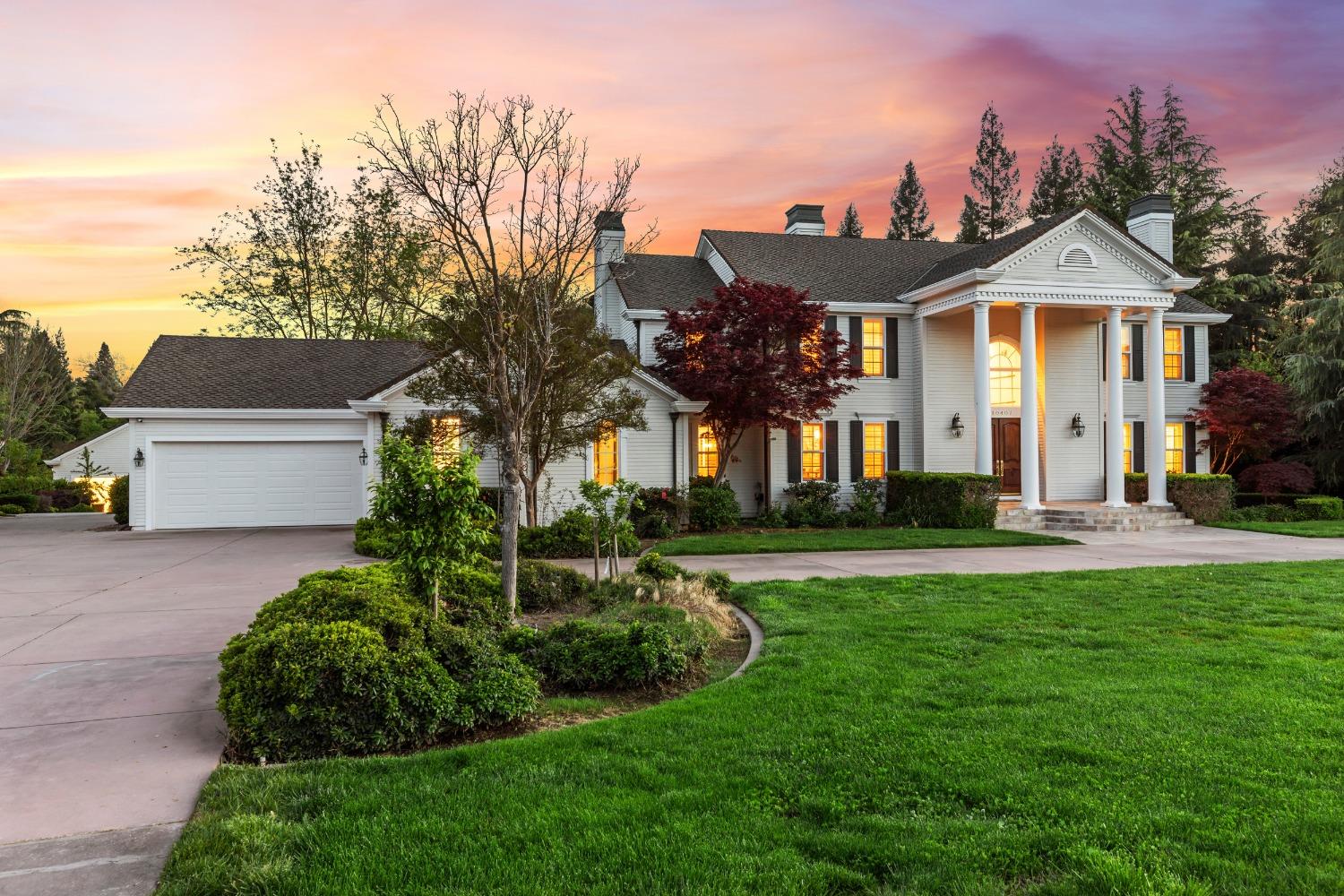 Detail Gallery Image 5 of 97 For 10407 Cimarron Trl, Oakdale,  CA 95361 - 4 Beds | 4/1 Baths