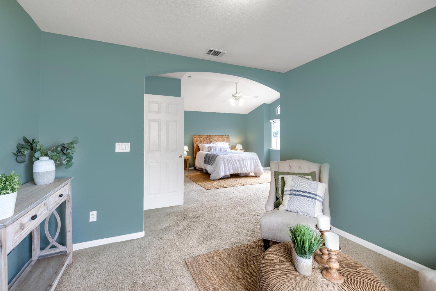 Spring Azure Way, Elk Grove, California image 2