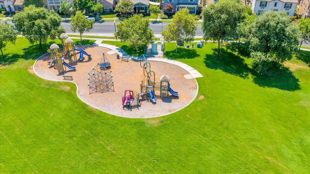 Detail Gallery Image 69 of 86 For 2060 Tarpan Way #22,  Oakdale,  CA 95361 - 4 Beds | 2/1 Baths