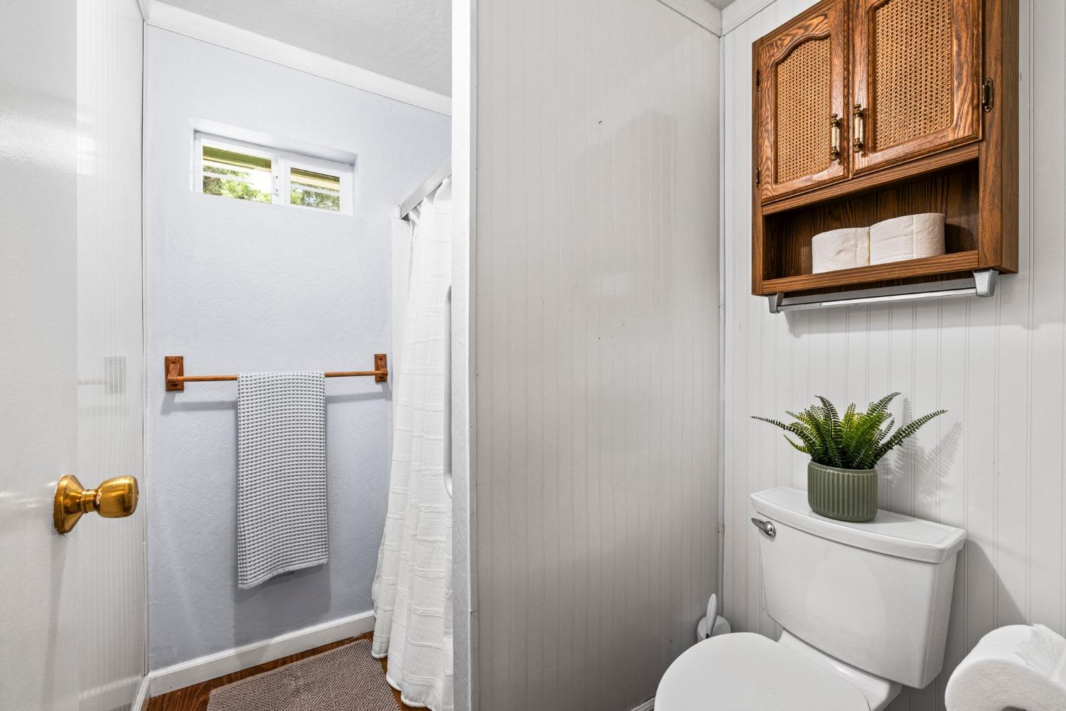 Detail Gallery Image 25 of 82 For 26485 Rollins Lake Rd, Colfax,  CA 95713 - 2 Beds | 2 Baths