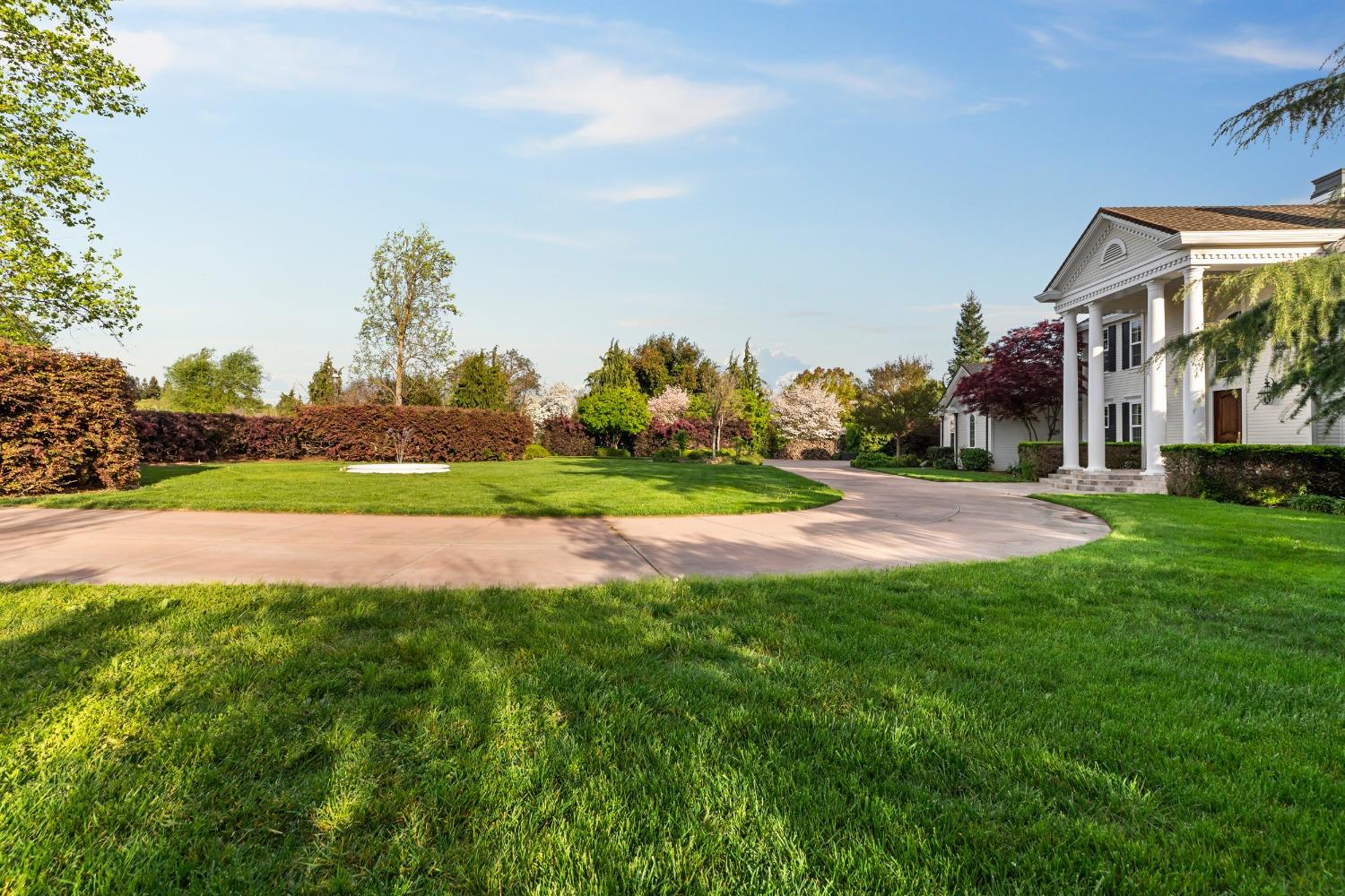 Detail Gallery Image 12 of 97 For 10407 Cimarron Trl, Oakdale,  CA 95361 - 4 Beds | 4/1 Baths
