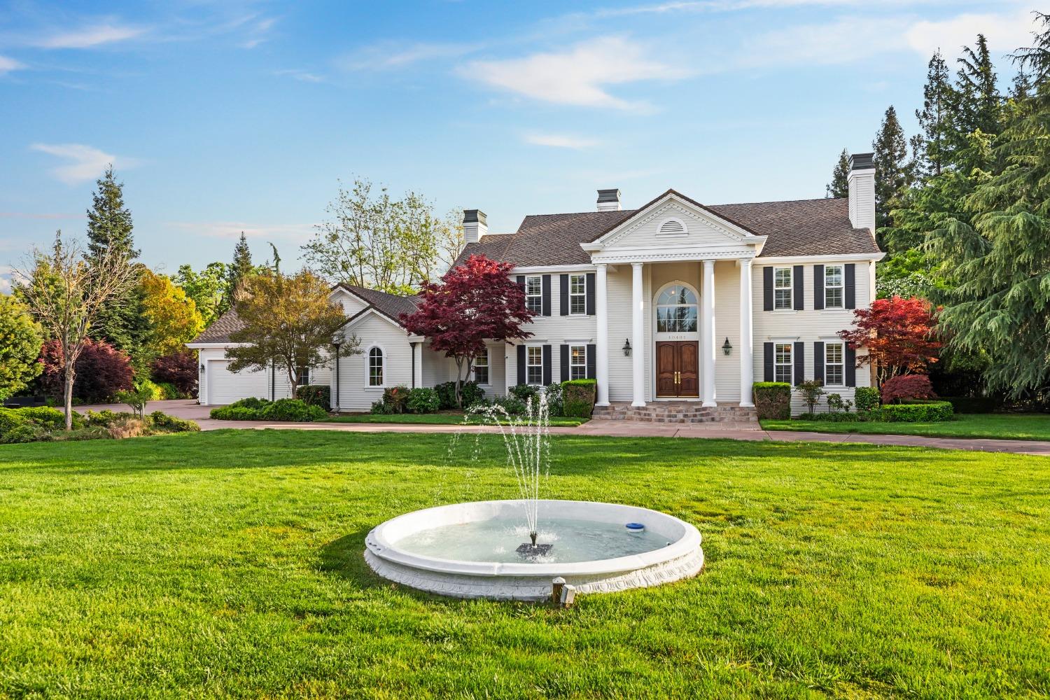Detail Gallery Image 8 of 97 For 10407 Cimarron Trl, Oakdale,  CA 95361 - 4 Beds | 4/1 Baths