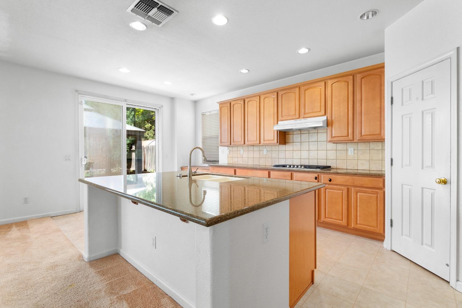 Detail Gallery Image 13 of 37 For 4213 Reunion Ct, Modesto,  CA 95356 - 4 Beds | 3 Baths